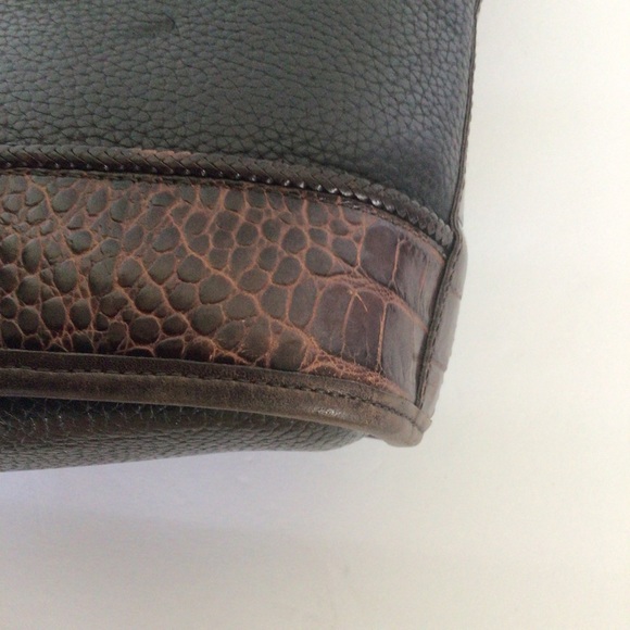 BRIGHTON BLACK LEATHER SHOULDER BAG - Picture 15 of 16